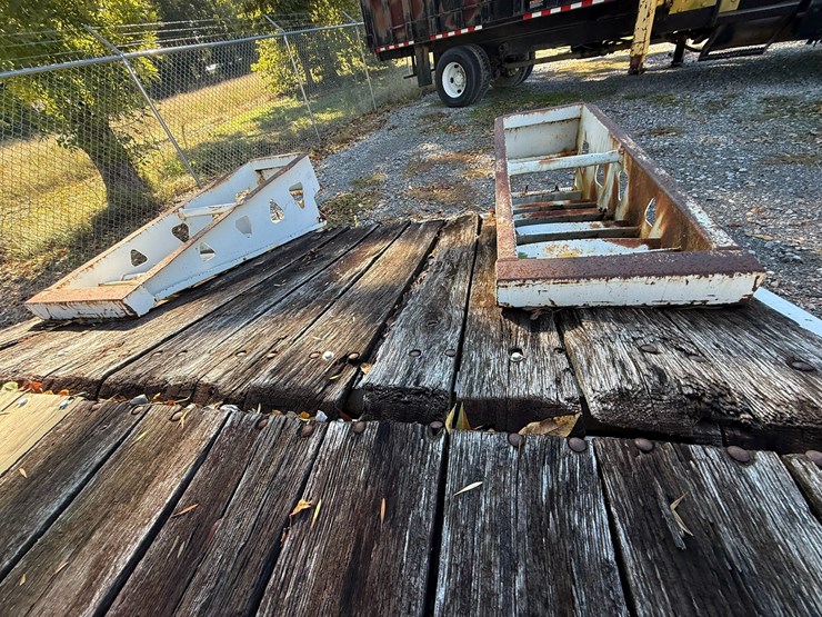 #22588-•-trial-king-19'-trailer-image-27