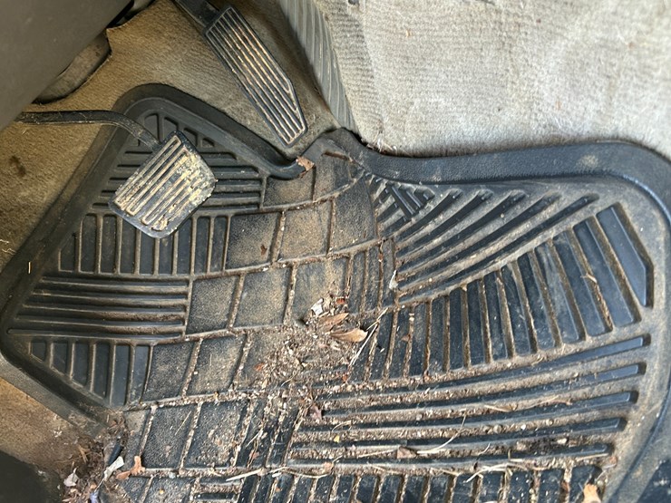 2004-gmc-canyon-image-48