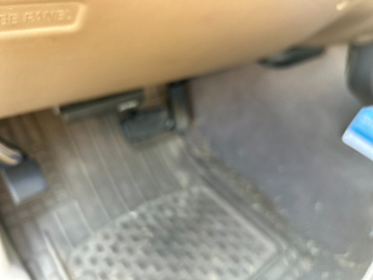 2000-ford-excursion-image-48