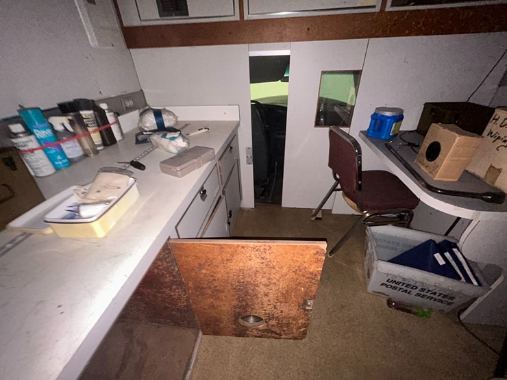 1992-ford-e350-image-26