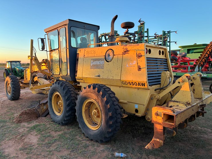 komatsu-gd650a-image-5