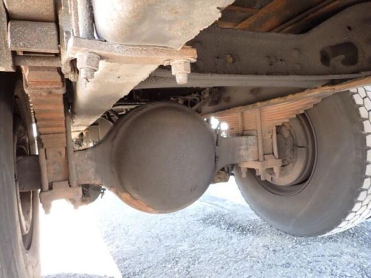 2013-ford-f750-image-45