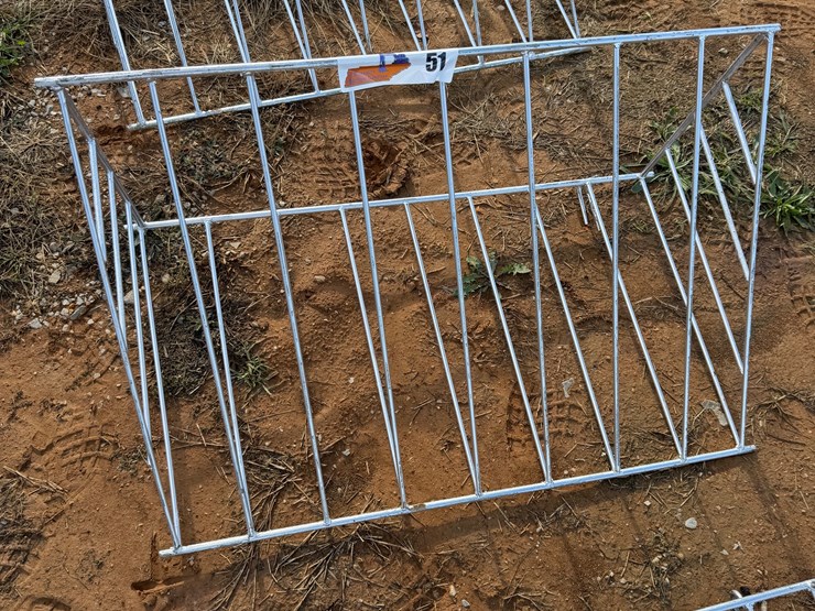 #51-•-hanging-hay-manger-w/-hooks-image-1