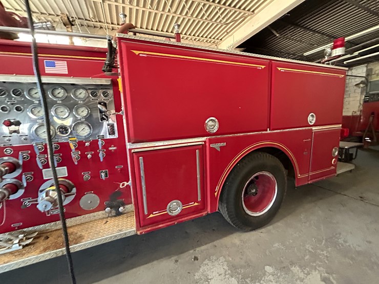 #22556-•-howe-load-star-1800-s/a-daycab-fire-truck-d0532ghb25589-image-14