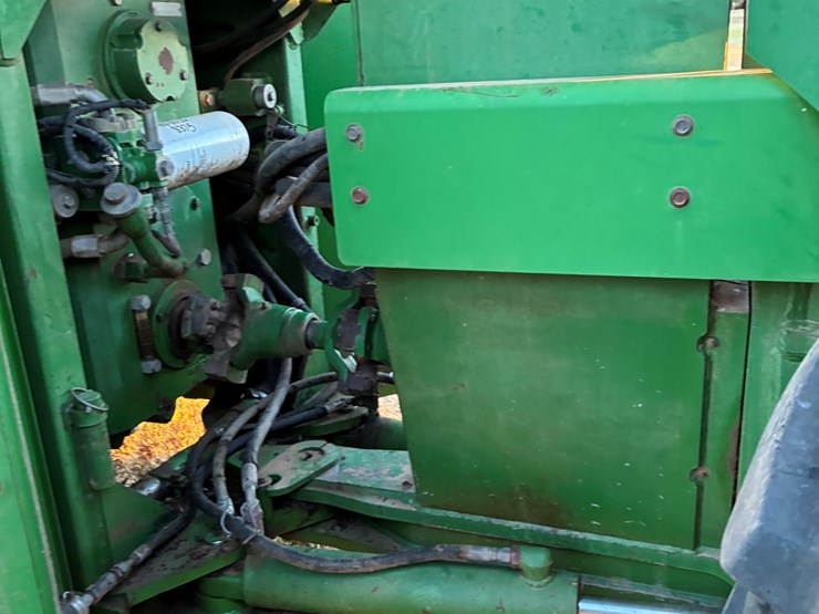 john-deere-8760-image-10
