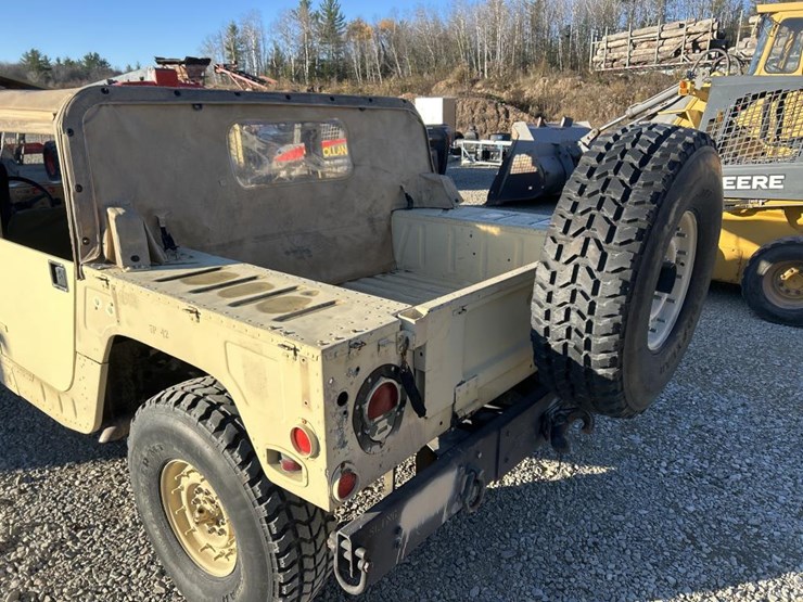 #5036-•-hummer-hmmwv-image-16