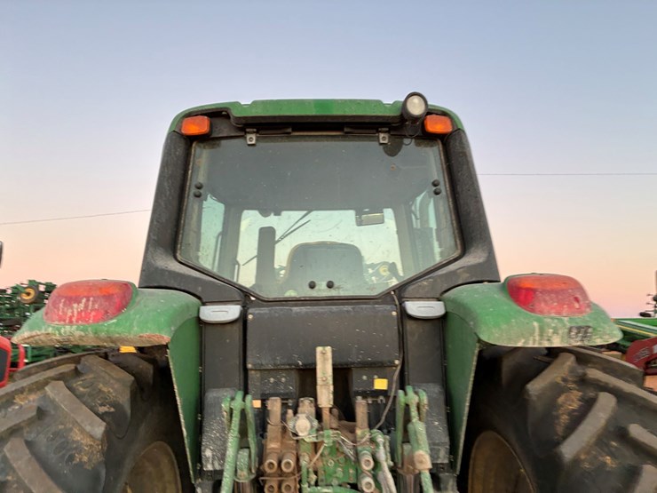 2013-john-deere-7130-image-6