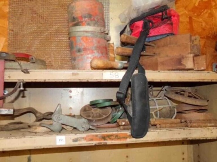 contents-of-shelf-image-5