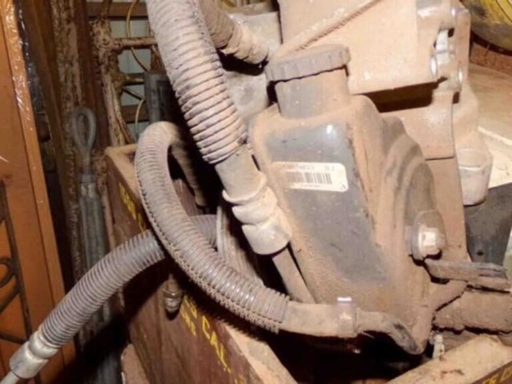 metal-cabinet-+-car-parts-image-3