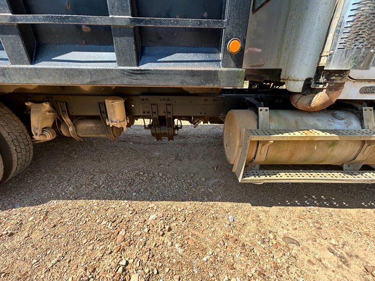 #22533-•-1994-freightliner-t/a-daycab-dump-truck-vin:-1fuyfdyb6rp462199-image-10