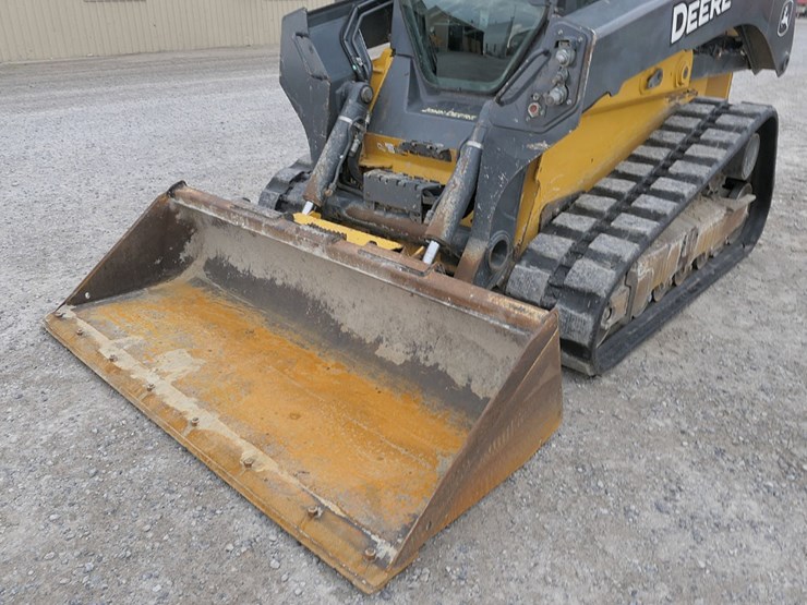 2018-deere-331g-image-7