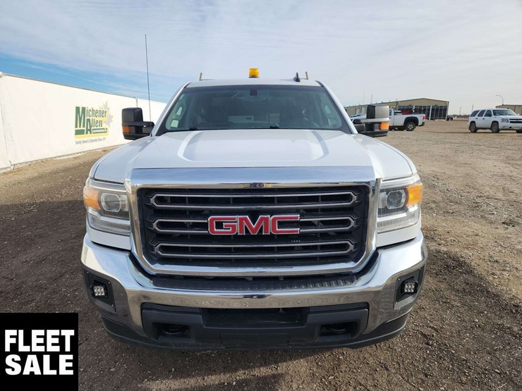2018-gmc-sierra-2500hd-image-21