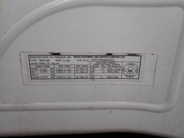inoperable-2010-freightliner-m2106-business-class-image-12