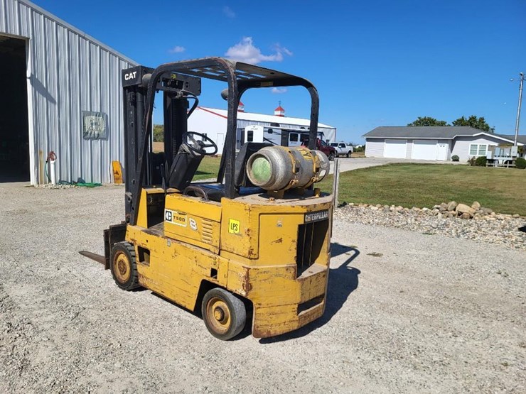 clark-t500-forklift-image-3