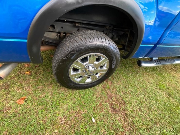 2010-ford-f150-xlt-image-12