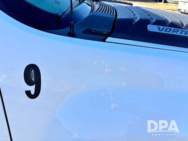 2013-chevrolet-3500hd-image-43