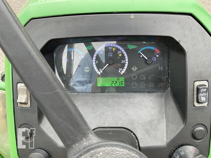 2021-john-deere-5055e-image-21