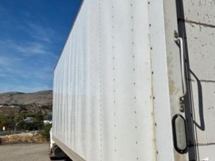 2013-ford-f750-xl-image-40