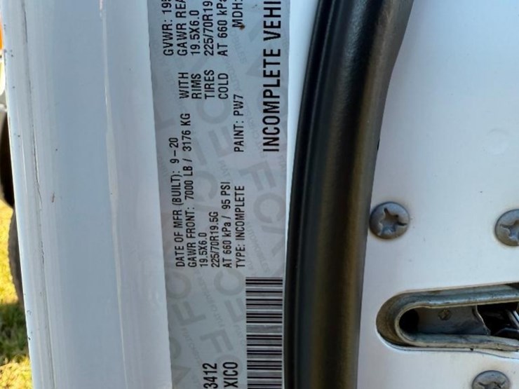 2020-dodge-ram-5500-image-11