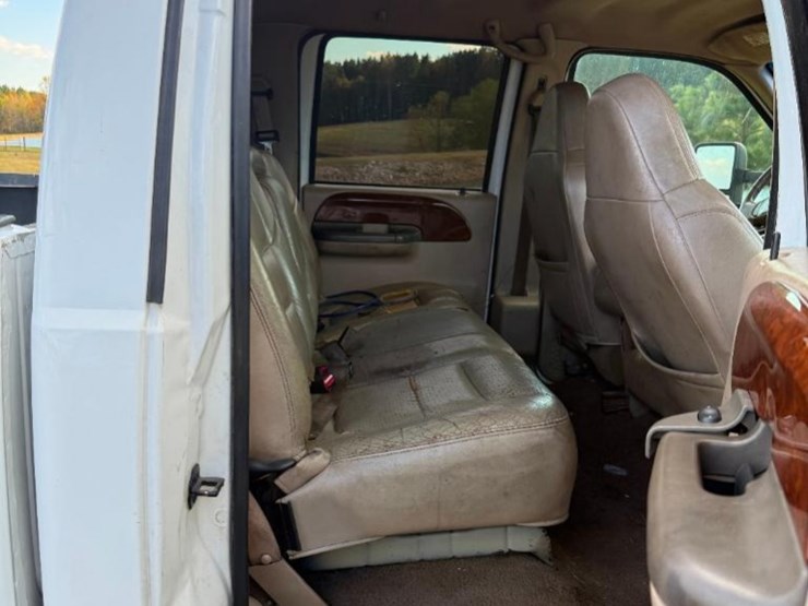 2001-ford-f250-lariat-image-26