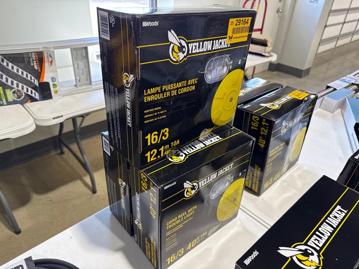 yellow-jacket-40-image-2