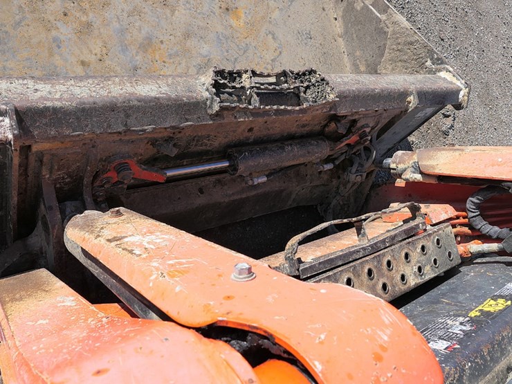 2016-kubota-svl95-2-track-loader,-sn:30102,-erops-w/-air,-hyd.-qt-bucket,-a-image-8