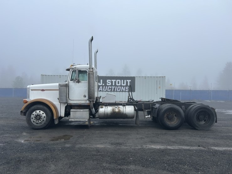 1992-peterbilt-379-image-2