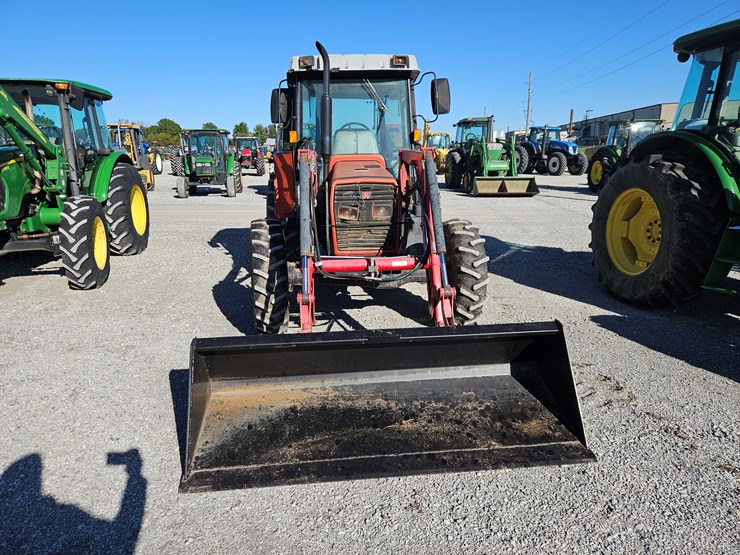 massey-ferguson-471-image-2
