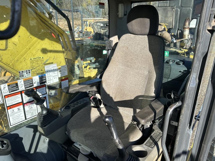 komatsu-pc360-lc-image-55