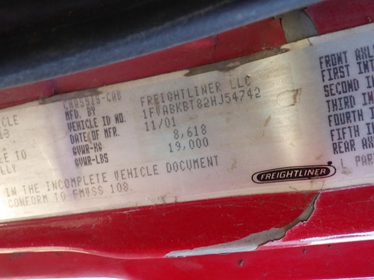 2002-freightliner-fl50-image-33