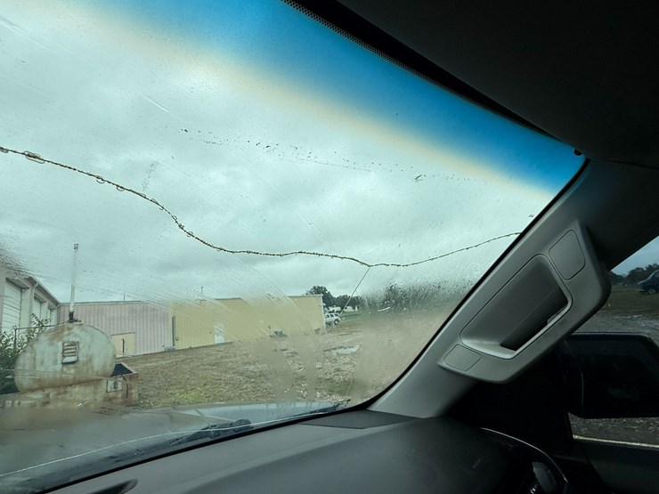 2015-chevrolet-tahoe-image-57