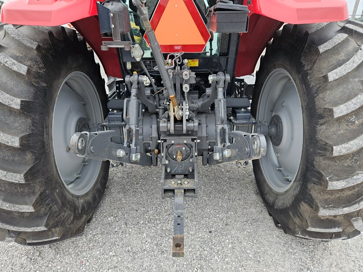 2014-massey-ferguson-4610-image-15