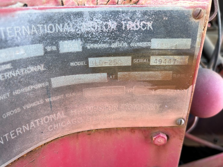 international-700-image-39