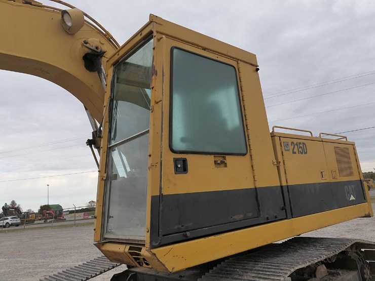 caterpillar-215d-image-13