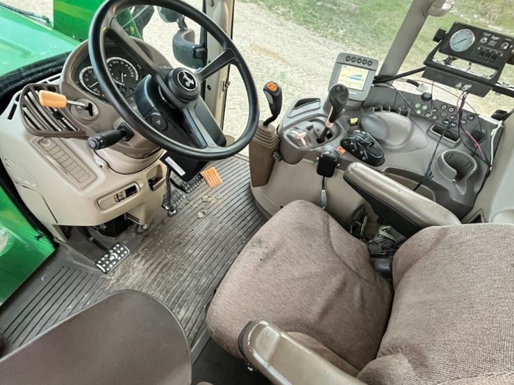 2009-john-deere-7330-premium-image-7