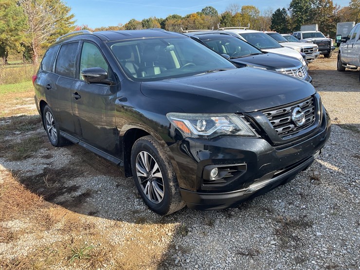 2017-nissan-pathfinder-image-6