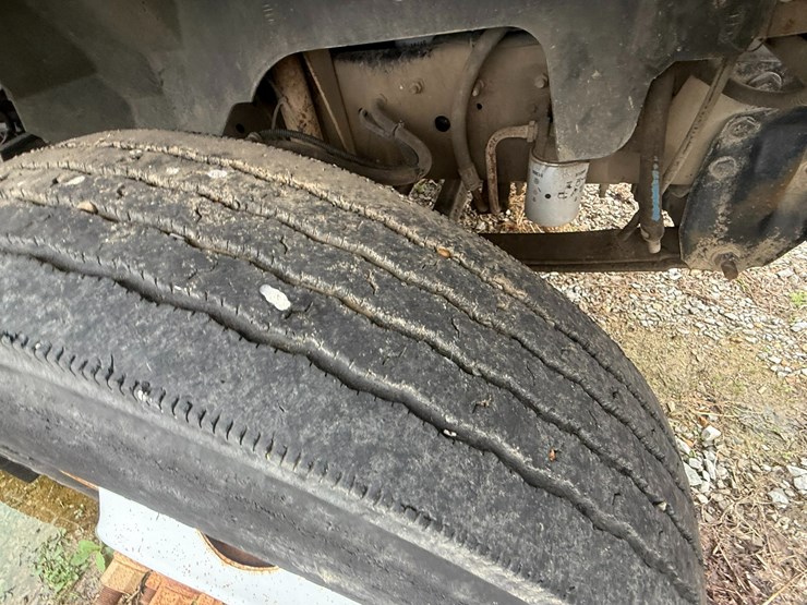 2002-caterpillar-3126-image-12