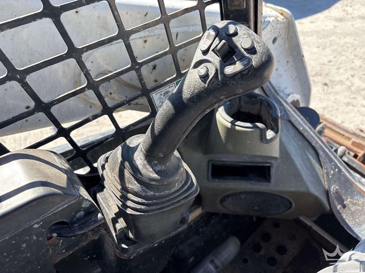 2018-bobcat-t590-image-21