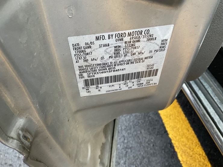 2005-ford-f150-image-18