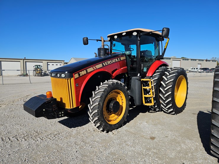 2013-versatile-260-image-1