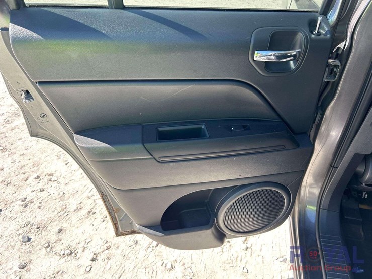 2017-jeep-patriot-image-19