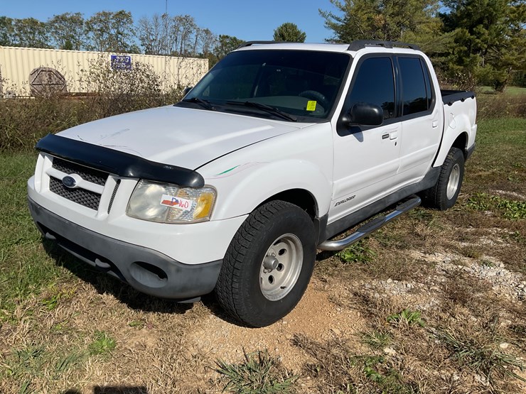 2001-ford-explorer-sport-trac-image-1