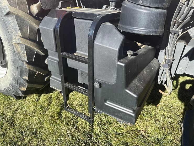 2021-massey-ferguson-7720s-dyna-6-tractor-image-46