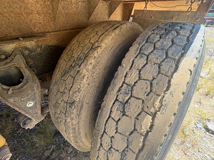 1995-international-9400-image-6