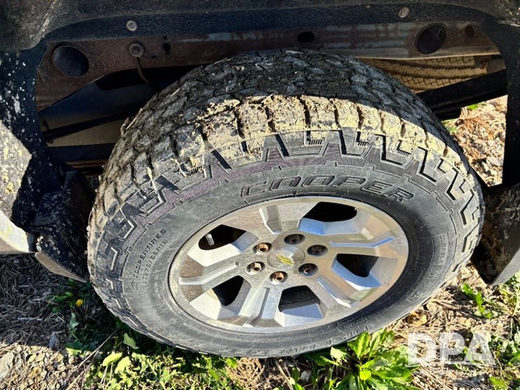 2015-chevrolet-silverado-image-26