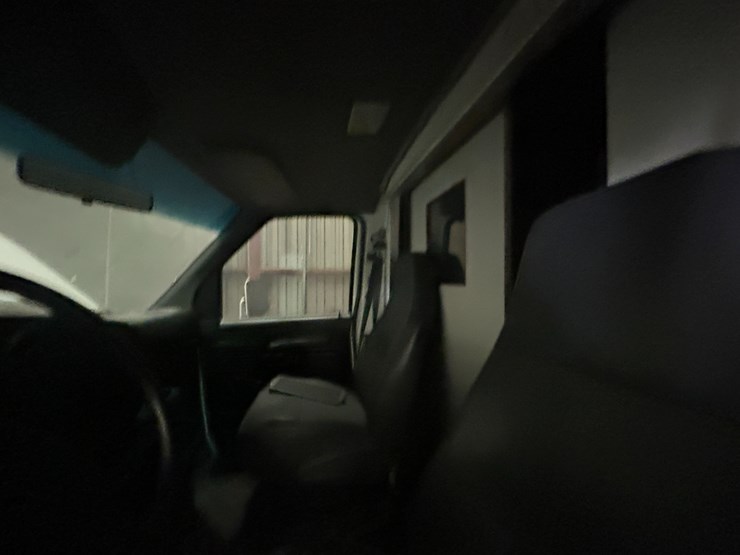 1992-ford-e350-image-41