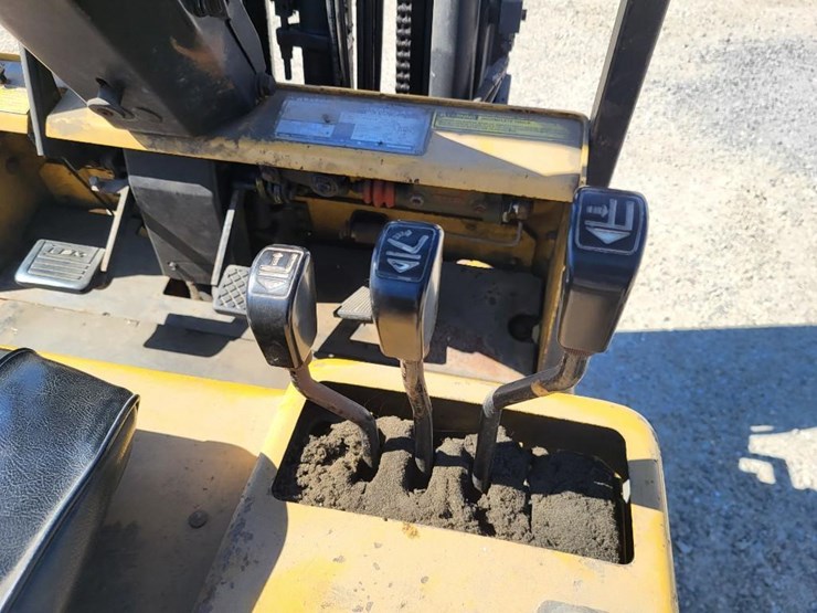 clark-t500-forklift-image-37