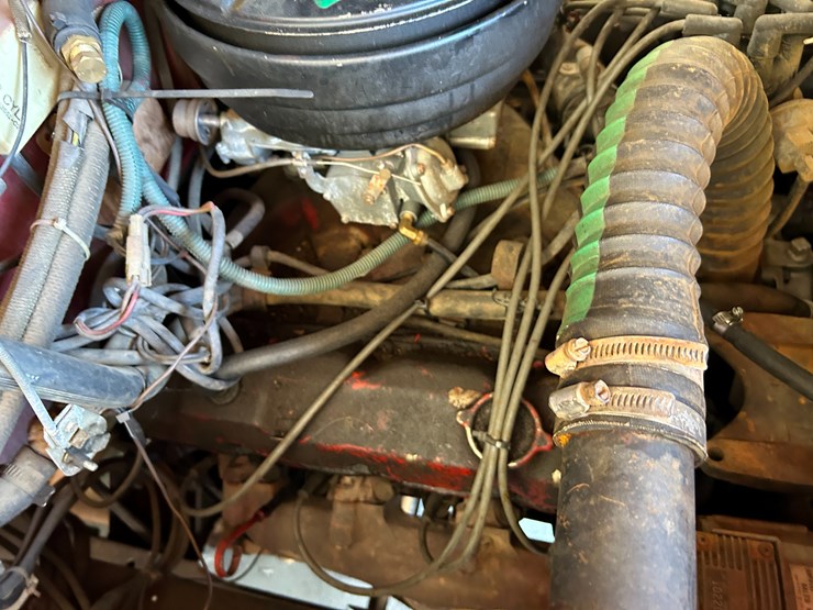 #22556-•-howe-load-star-1800-s/a-daycab-fire-truck-d0532ghb25589-image-43