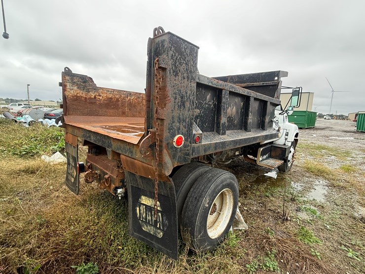 2002-caterpillar-3126-image-4