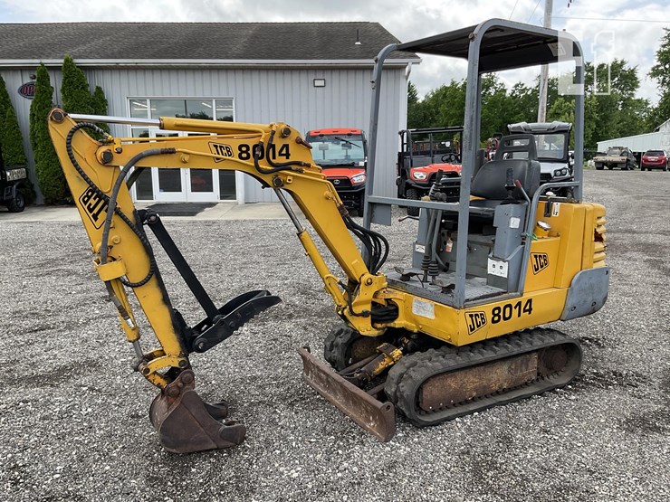jcb-8014-image-1